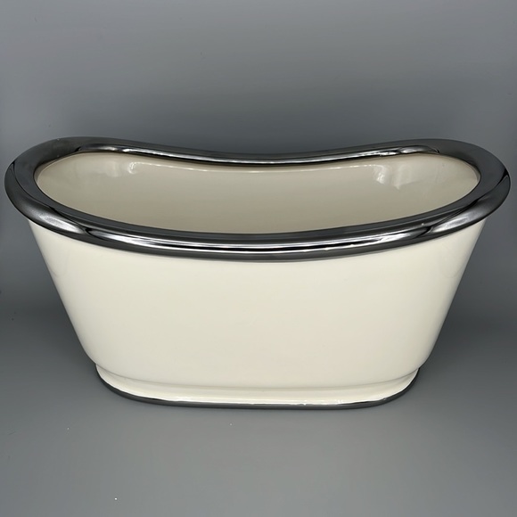 Biltmore for Belk Apothecary mini Bathtub - Picture 3 of 9